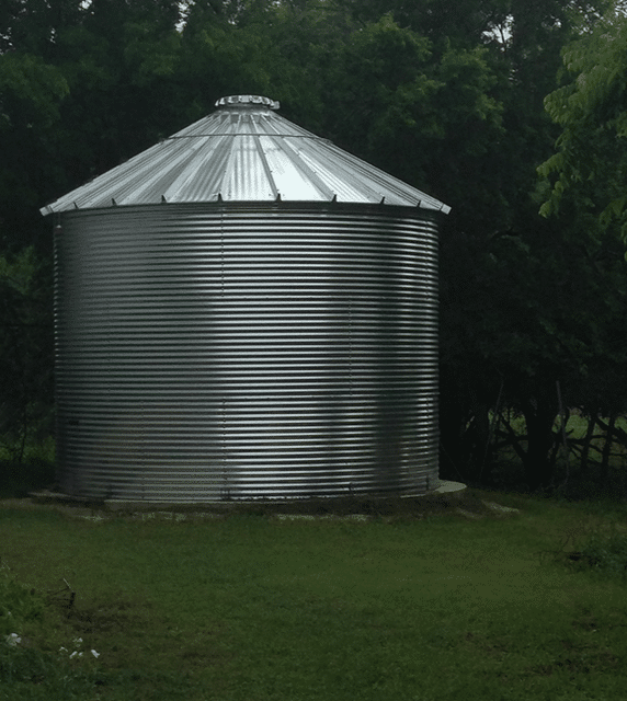 Gecko's rainwater storage cistern